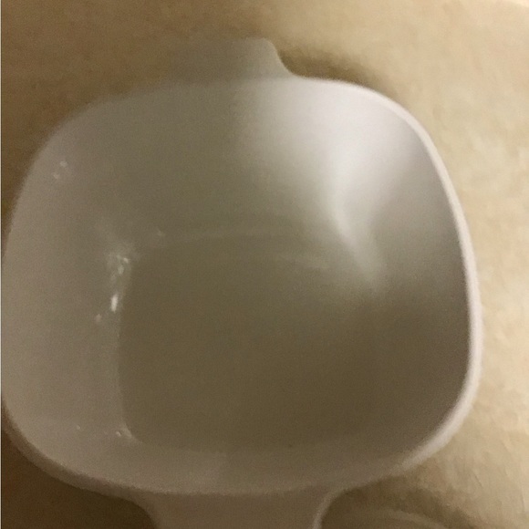 CORNING WARE w/ glass lid & plastic storage lid 1 3/4 quart - Picture 4 of 8